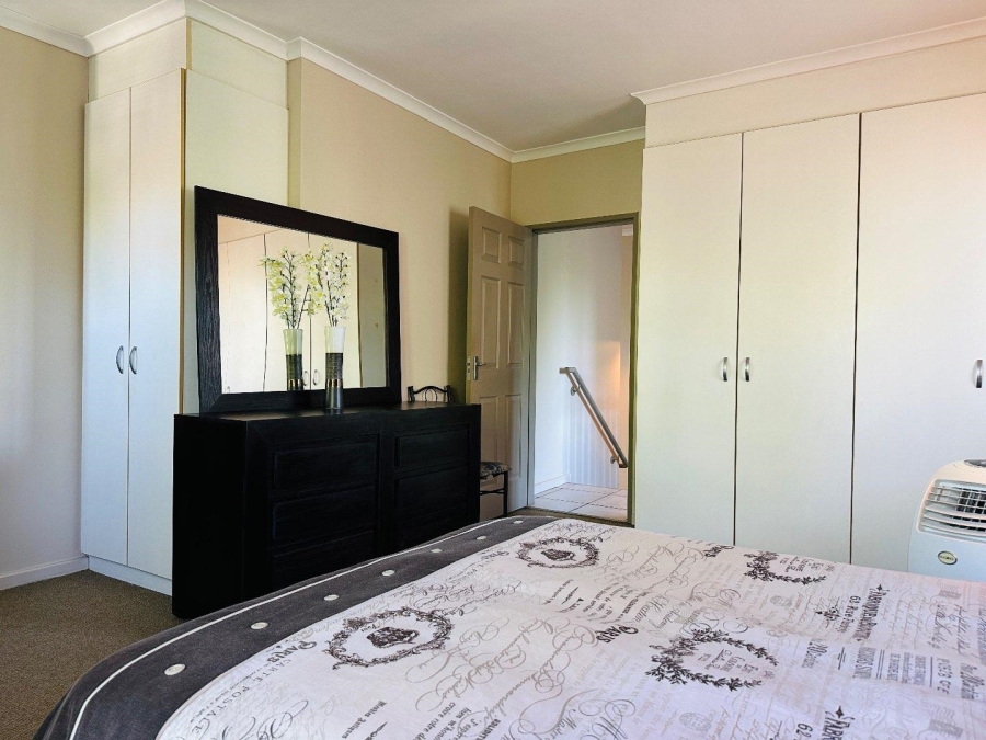 To Let 3 Bedroom Property for Rent in Rosendal Western Cape